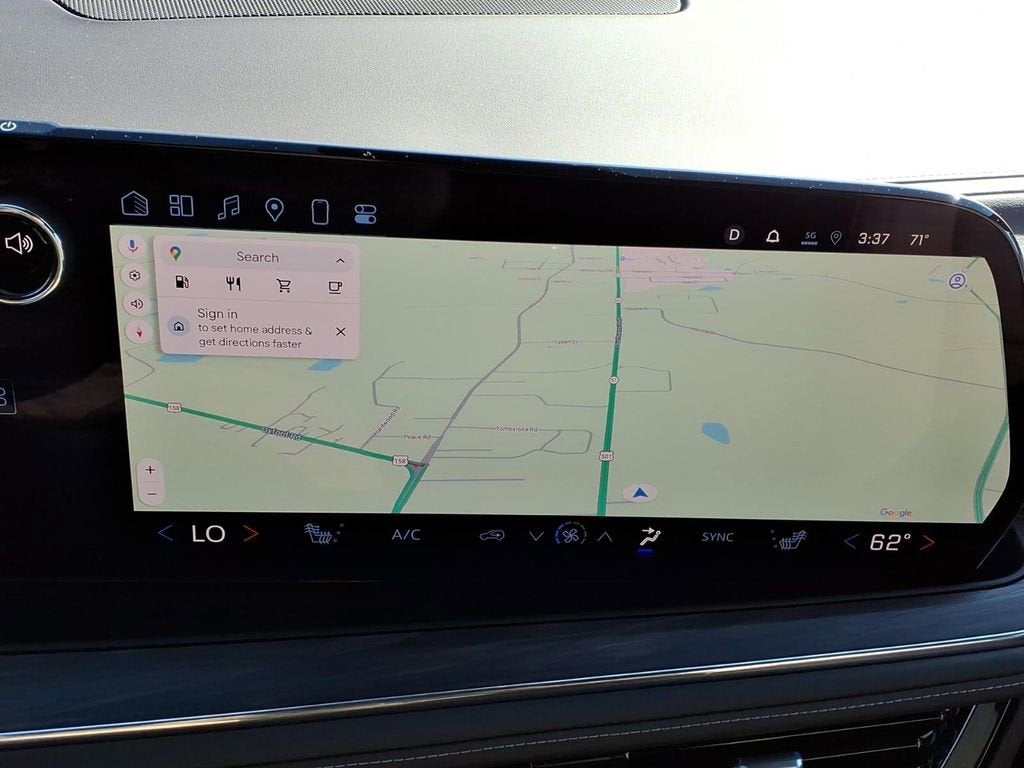 2025 Chevrolet Suburban LT