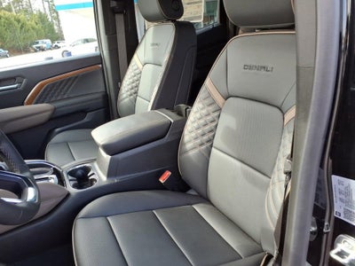 2025 GMC Canyon Denali