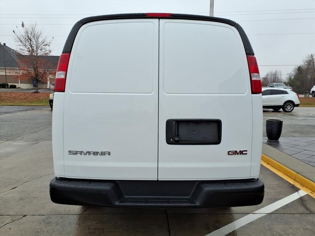 2025 GMC Savana Cargo Work Van