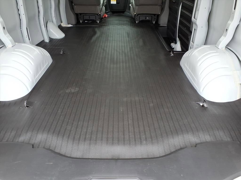 2025 GMC Savana Cargo Work Van