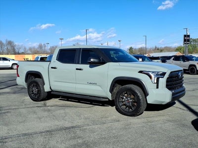 2025 Toyota Tundra 4WD SR