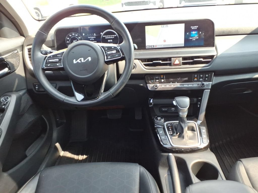 2025 Kia Seltos EX
