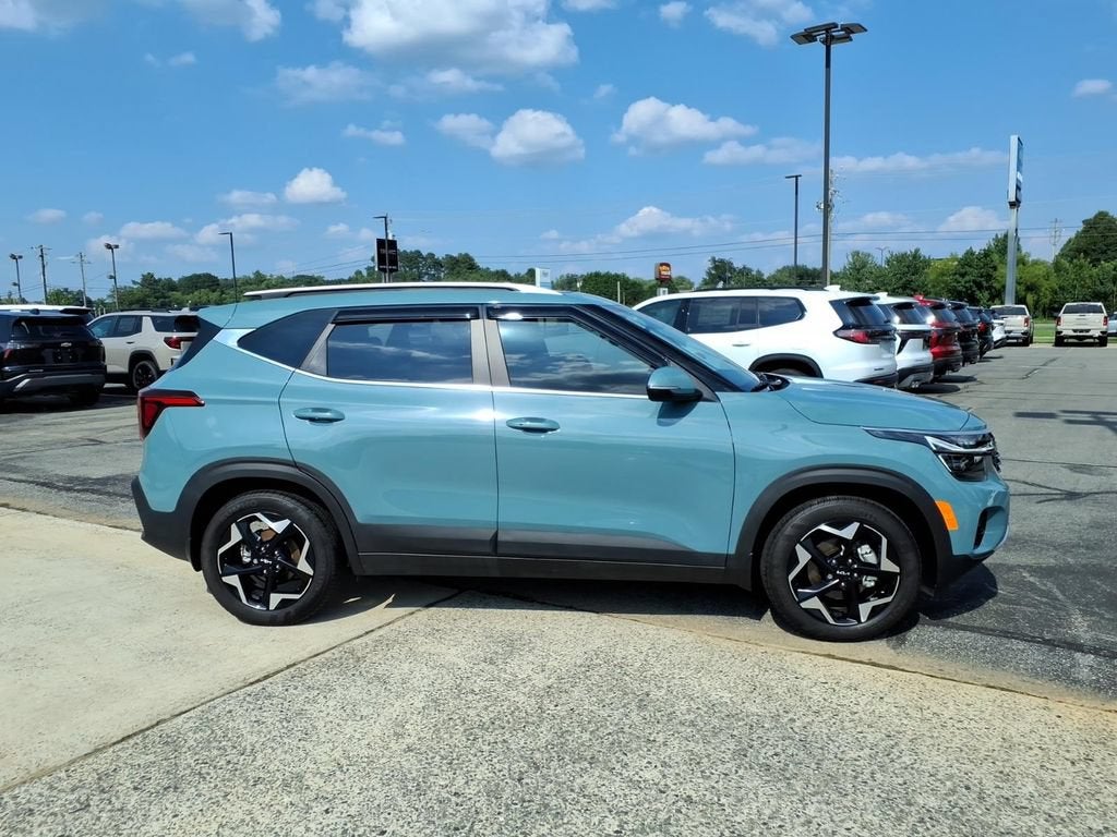 2025 Kia Seltos EX