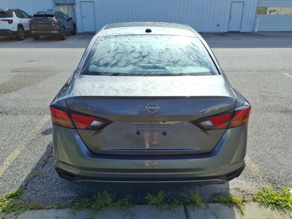2025 Nissan Altima SV