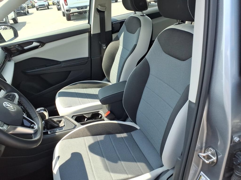 2025 Volkswagen Taos S