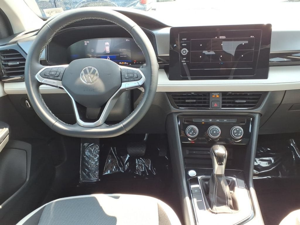 2025 Volkswagen Taos S