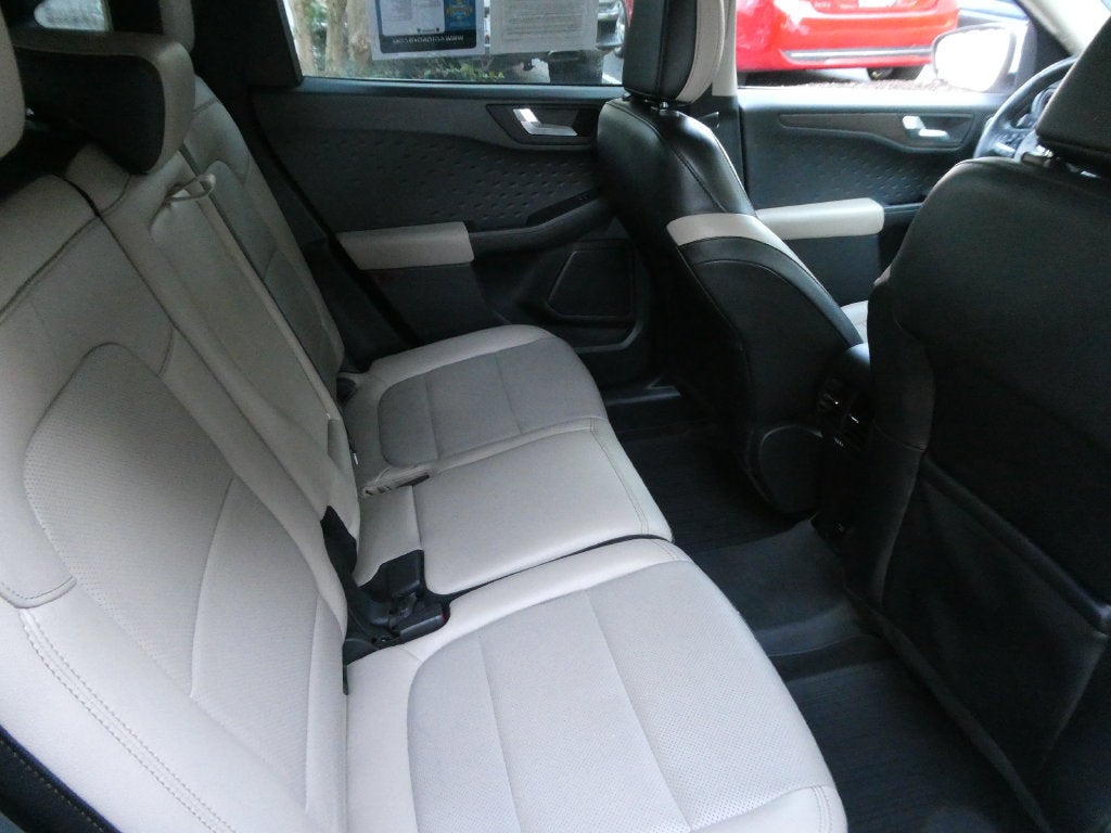 2020 Ford Escape Titanium