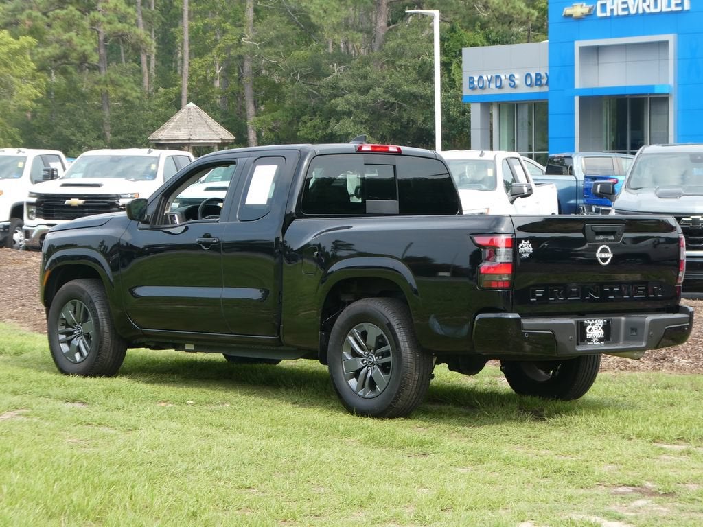 2025 Nissan Frontier SV