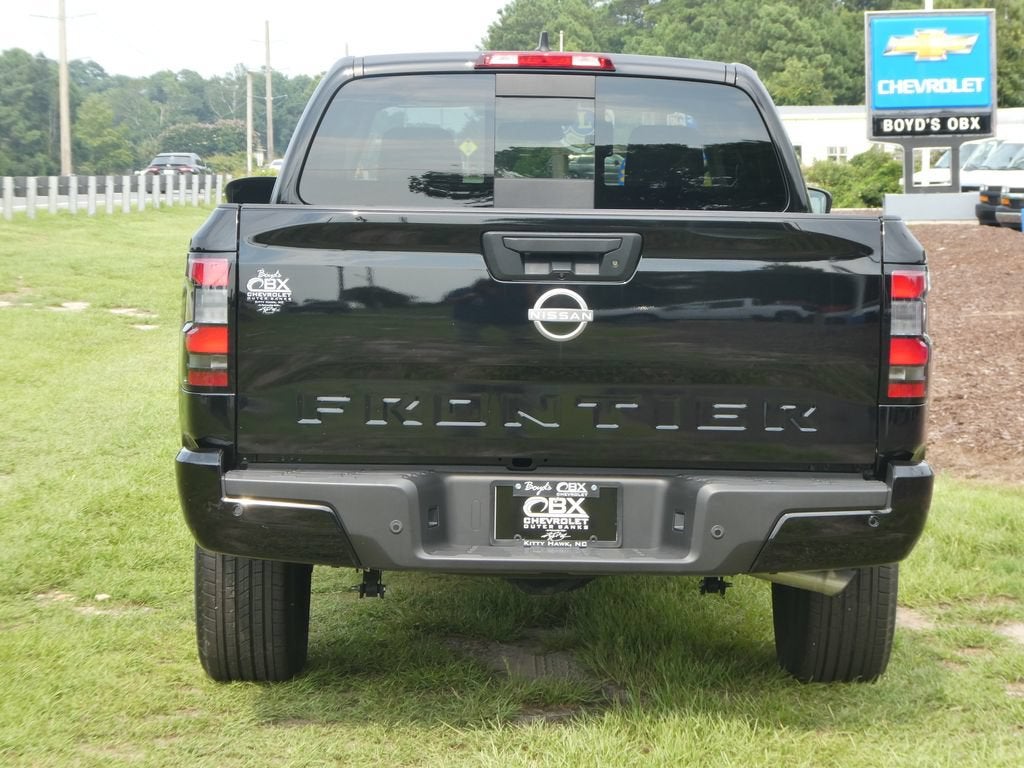 2025 Nissan Frontier SV
