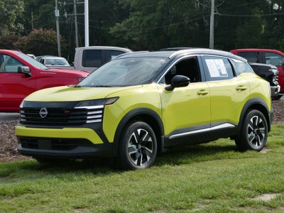 2025 Nissan Kicks SR